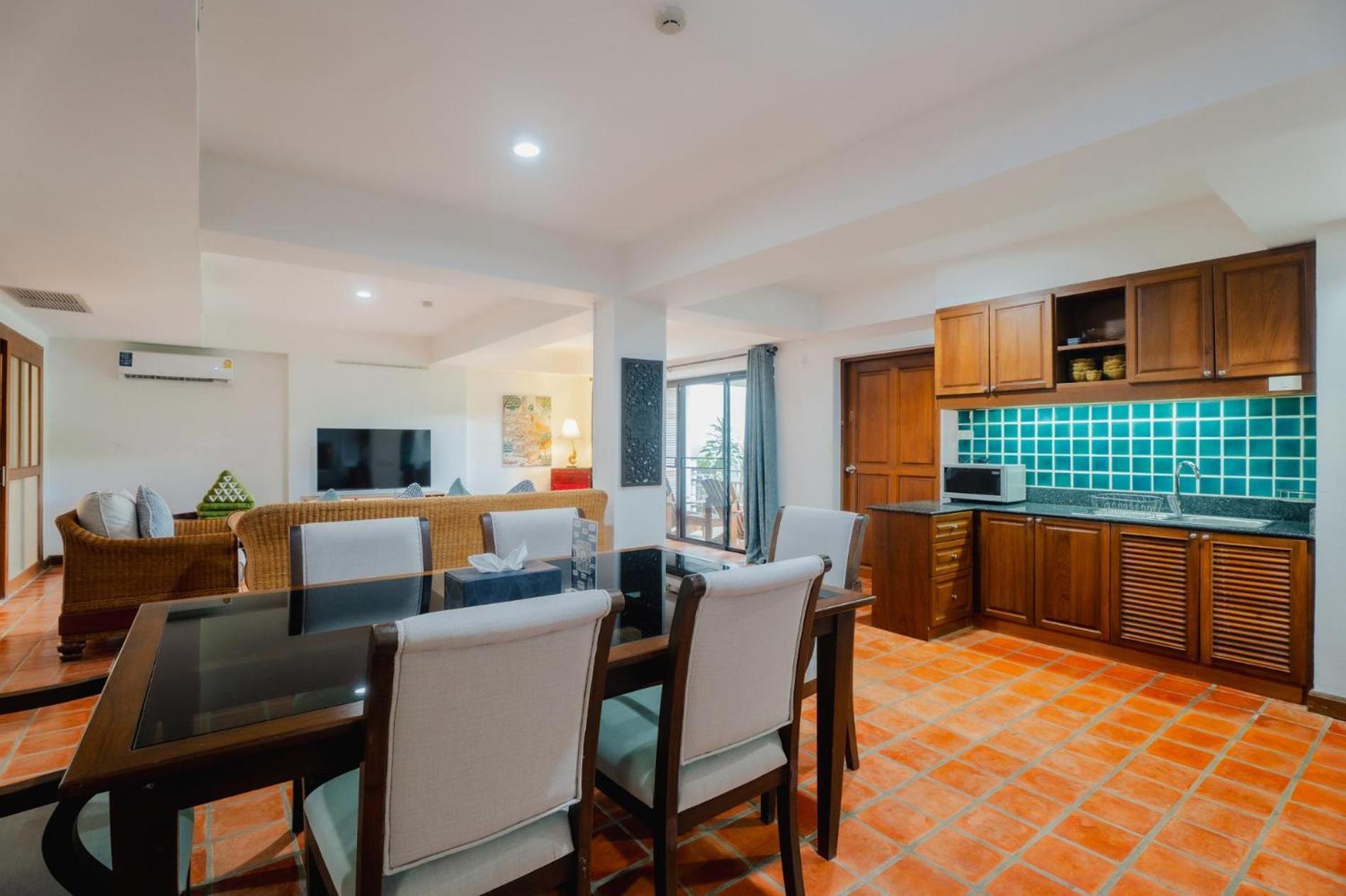 The Sands 2 Bedroom Naiharn Апартаменты